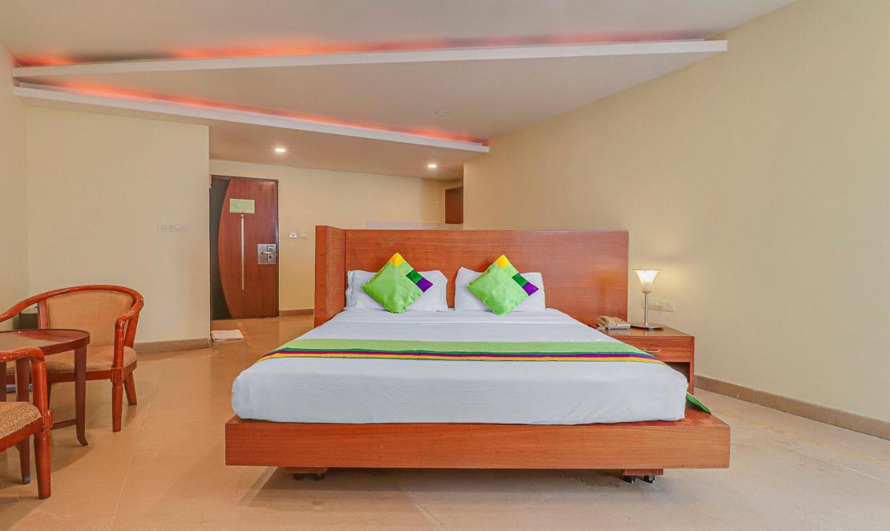 Treebo Trend The Chevron Brigade Hotel Bangalore Luaran gambar